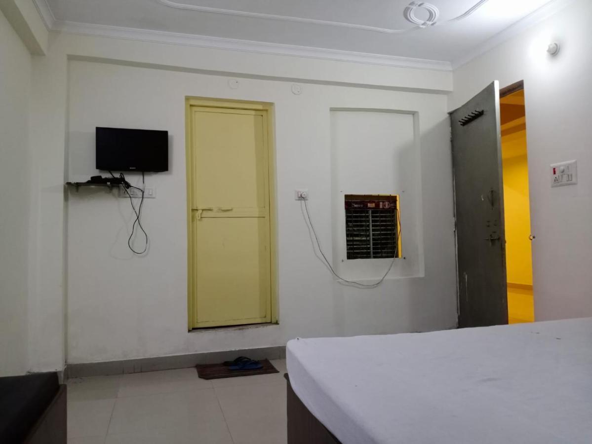 S S Hotel And Restaurant By Wb Economy Jaunpur Exterior photo