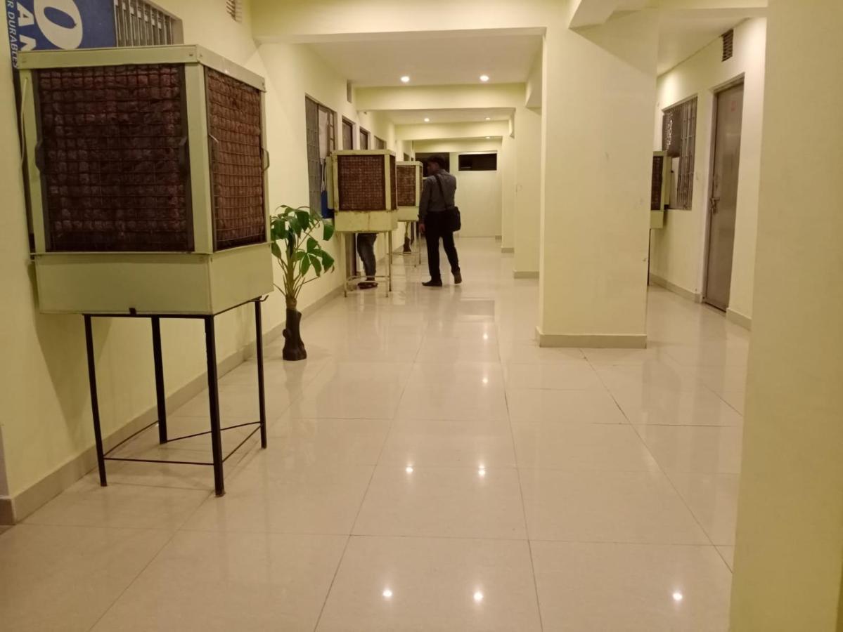 S S Hotel And Restaurant By Wb Economy Jaunpur Exterior photo
